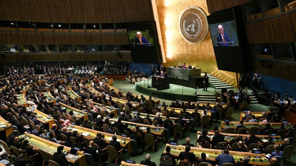 الولايات المتحدة الأمريكية، نيويورك 2025، دونالد ترامب في الجمعية العامة للأمم المتحدة (Brendan Smialowski/AFP)