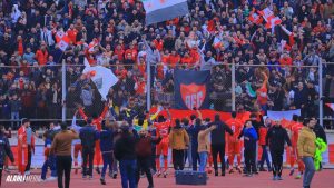 احتفال جماهير أهلي حلب مع لاعبي الفريق عقب الانتصار على الكرامة- 30 كانون الثاني 2026 (نادي الاتحاد الحلبي/ فيسبوك)
