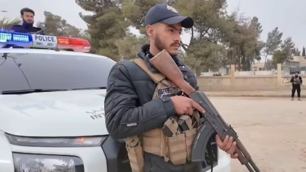 انتشار قوى الأمن الداخلي التابعة للحكومة في بلدة تل براك - 12 شباط 2026 (مديرية إعلام الحسكة)
