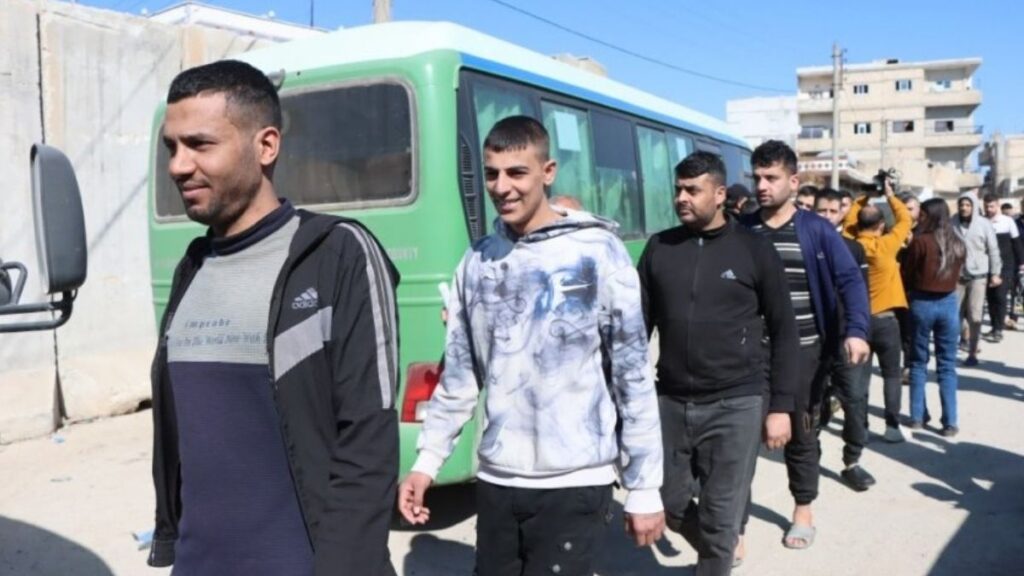 "قسد" تطلق سراح 66 سجيناً من سجون عين العرب/ كوباني - 24 شباط 2026 (هاوار)
