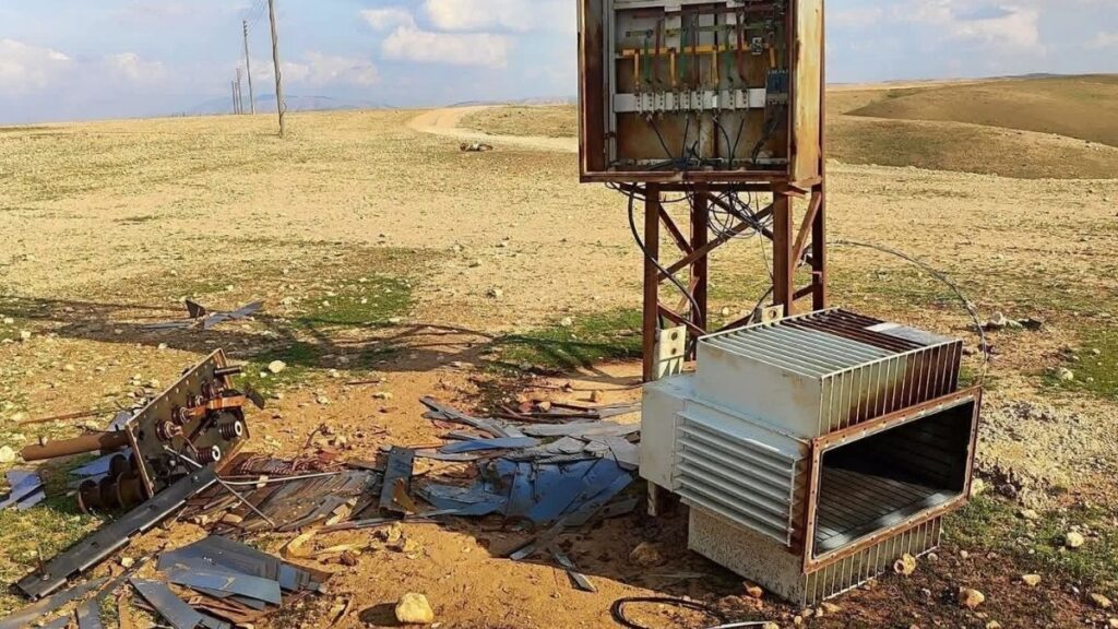 محولة كهرباء تعرضت للسرقة شرق الحسكة - 7 آذار 2026 (الحسكة نيوز/ فيسبوك)