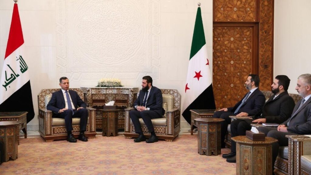 الرئيس السوري أحمد الشرع يستقبل رئيس المخابرات العراقية حميد الشطري - 26 كانون الأول 2024 (سانا)
