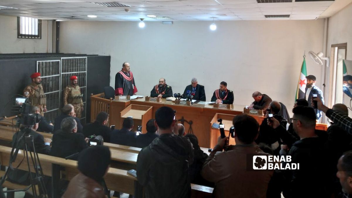 بدء الجلسة الثالثة لمحاكمة متهمين على خلفية أحداث الساحل السوري في قصر العدل بمدينة حلب -  8 من آذار 2026 (عنب بلدي/ موفق خوجة)