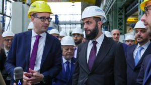 الرئيس السوري أحمد الشرع يزور على رأس وفد وزاري مقر شركة مقر شركة 