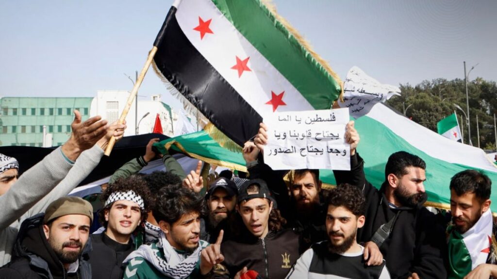 وقفة في ساحة الأمويين بدمشق تنديدًا بقرار إعدام الأسرى الفلسطينين الذي صادق عليه الكنيست الإسرائيلي مؤخرًا - 3 نيسان 2026 (سانا)