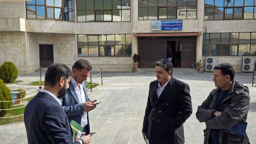 وفد من الهيئة العامة للمنافذ والجمارك السورية في جولة على منفذ سيمالكا الحدودي بمحافظة الحسكة - 31 آذار 2026 (هيئة المنافذ والجمارك السورية/تلغرام)