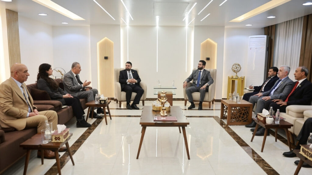وزارتا العدل والداخلية تبحثان وضع منهجية متكاملة لإعداد قوائم بالأشخاص المرتبطين بنظام الأسد - 19 نيسان 2026 (وزارة الداخلية السورية)