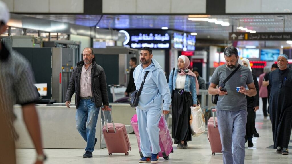 من وصول مسافرين من تركيا لمطار دمشق الدولي ـ 1 أيار 2026 (الهيئة العامة للطيران المدني السوري)