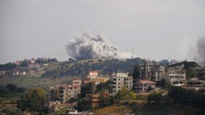 تصاعدت الهجمات الإسرائيلية على جنوب لبنان (REUTERS)