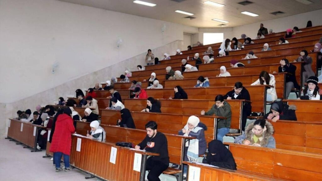 طلاب جامعيون يقدمون امتحانات في جامعات وزارة التعليم العالي السورية ـ 17 شباط 2026 (وزارة التعليم العالي والبحث العلمي)