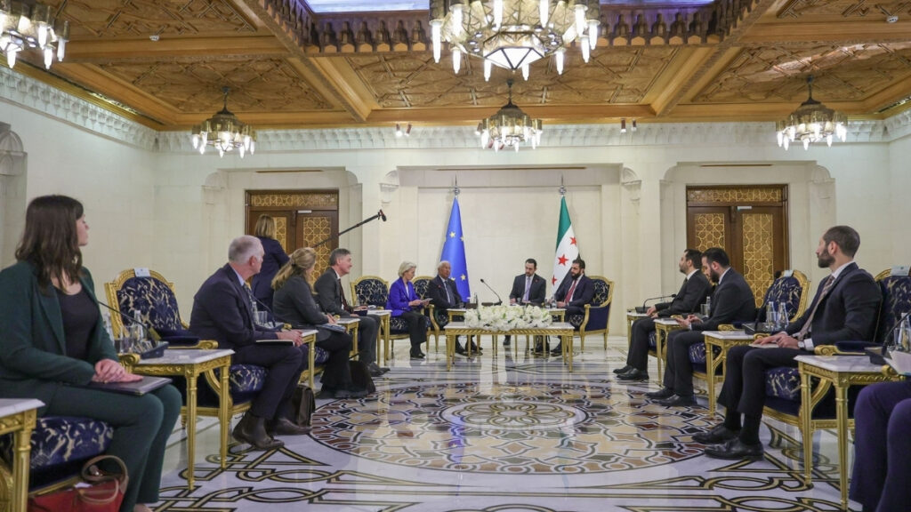 الرئيس السوري أحمد الشرع يلتقي رئيسة المفوضية الأوروبية ورئيس المجلس الأوروبي - 9 كانون الثاني 2026 (رئاسة الجمهورية العربية السورية)