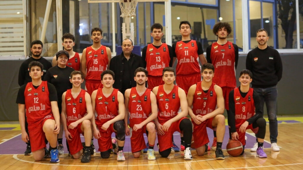 فريق أهلي حلب خلال مباراته ضد هومنتمن ضمن نصف نهائي الدوري السوري لكرة السلة تحت 18 عامًا - 31 آذار 2026 (نادي الاتحاد)