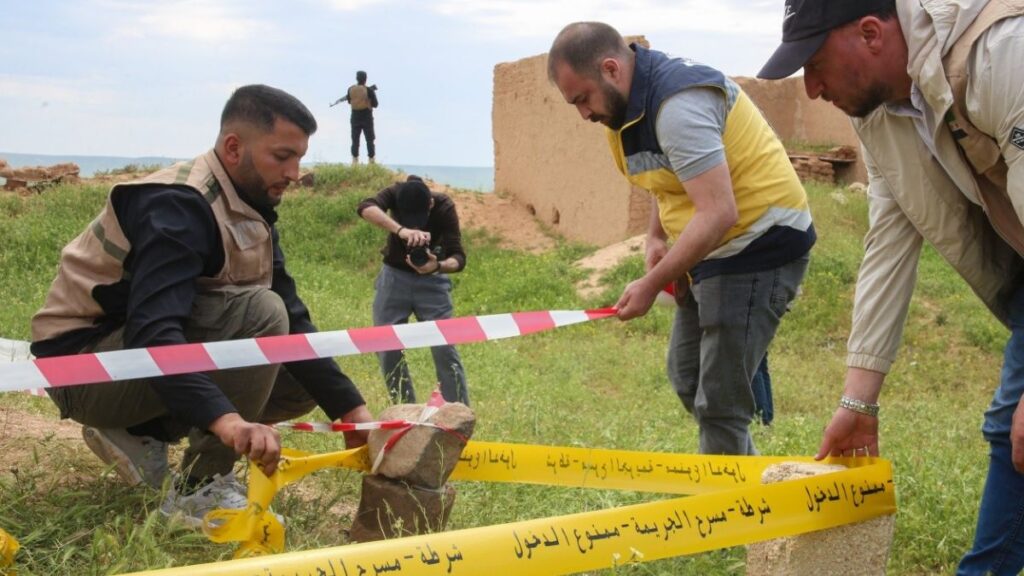 كشف ميداني على مقابر جماعية لمدنيين قتلهم النظام في ريف حلب الجنوبي - 1 أيار 2026 (منطقة السفيرة)
