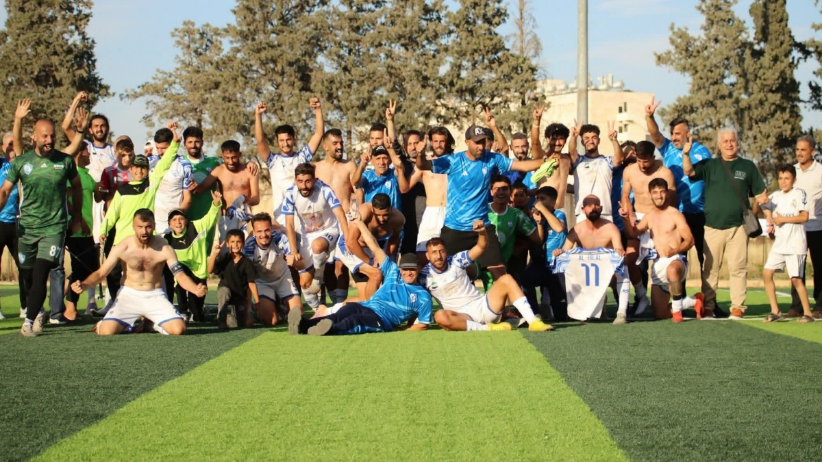 احتفال لاعبي وكادر نادي الهلال بالتأهل إلى الدوري السوري الممتاز - 14 حزيران 2026 (نادي الهلال الرياضي)