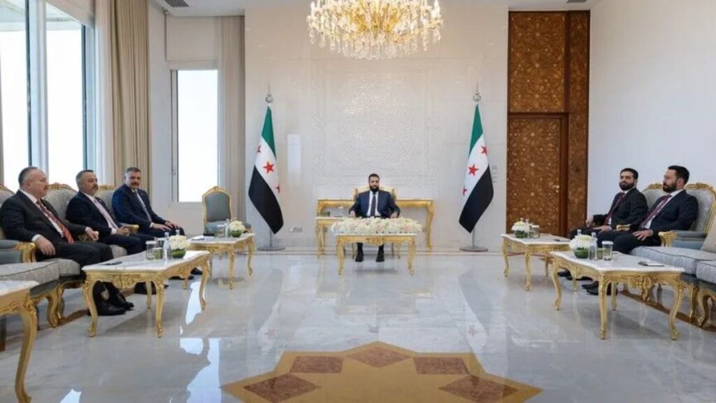 الرئيس السوري أحمد الشرع يستقبل وزير الداخلية التركي في دمشق ـ 30 حزيران 2026 (رئاسة الجمهوية العربية السورية)