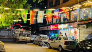 انتشار أعلام المنتخبات العالمية في شوارع مدينة اللاذقية تمهيدًا لبدء كأس العالم - 7 حزيران 2026 ( أخبار اللاذقية)