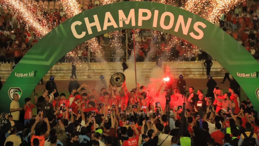 تتويج نادي أهلي حلب بلقب الدوري السوري الممتاز لموسم 2025-2026 في ملعب الحمدانية بحلب - 3 تموز 2026 (نادي الاتحاد الرياضي)