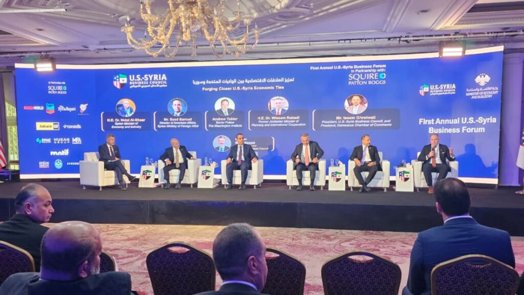 جلسة حوارية ضمن منتدى الأعمال السوري الأمريكي الأول في فندق داما روز بدمشق - 13 تموز 2026 (عنب بلدي/أحمد مسلماني)