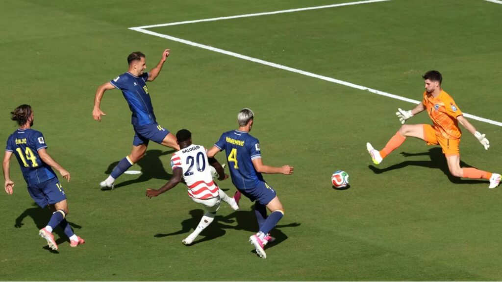 مباراة المنتخب الأمريكي ومنتخب البوسنة والهرسك ضمن الدور 32 من بطولة كاس العالم 2026- 30 حزيران 2026 (فيفا)