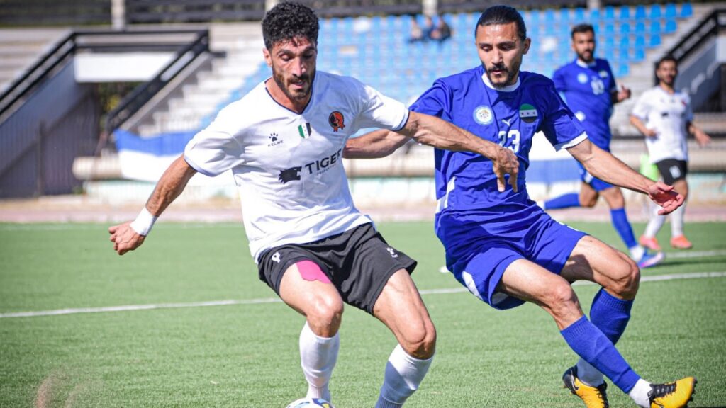 لقاء فريقي الوحدة ودمشق الأهلي خلال الجولة التاسعة من إياب الدوري السوري للرجال بكرة القدم - 23 أيار 2026 (نادي الوحدة الرياضي)