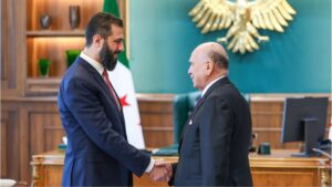 لقاء الرئيس السوري أحمد الشرع  وزير الخارجية العراقي فؤاد حسين في قصر الشعب بدمشق - 29 حزيران 2026 (رئاسة الجمهورية العربية السورية)