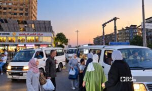 مركز انطلاق السرافيس في منطقة الفحامة وسط مدينة دمشق - 13 أيلول 2026 (عنب بلدي/ أمير حقوق)