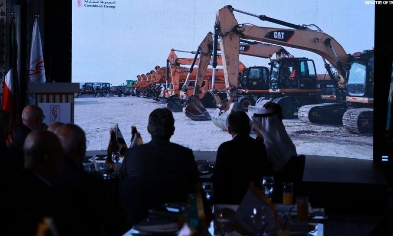 جانب من استعراض توقيع عقد تأهيل أوتوستراد نصيب–دمشق الدولي - 22 أيلول 2026 (وزارة النقل)