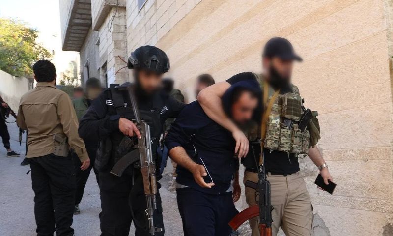 عملية لقوى الأمن الداخلي وجهاز الاستخبارات العامة ضد خلية لتنظيم "الدولة الإسلامية في بلدة رنكوس بريف دمشق – 22 تشرين الأول 2026 (قوى الأمن الداخلي)