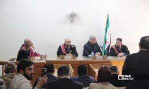 خلال جلسة للنطق بالحكم على متهمين بارتكاب انتهاكات في الساحل السوري - 15 تشرين الأول 2026 (عنب بلدي/ موفق الخوجة)