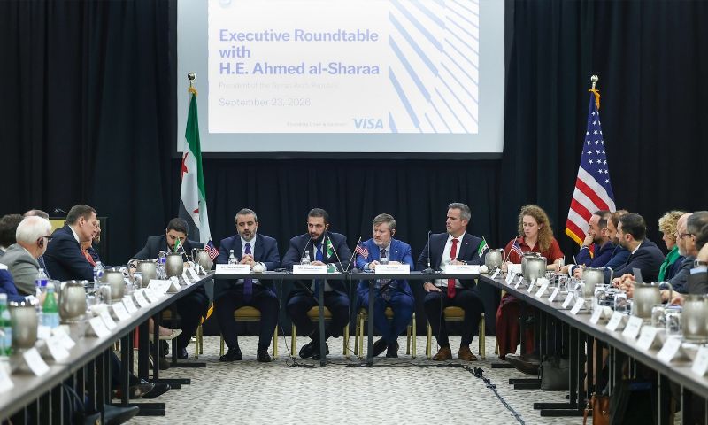 اجتماع الرئيس السوري أحمد الشرع مع عدد من أعضاء غرفة التجارة الأمريكية وممثلين عن كبرى الشركات الأمريكية على هامش أعمال الجمعية العامة للأمم المتحدة- 24 أيلول 2026 (رئاسة الجمهورية العربية السورية)