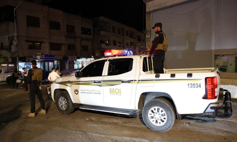انتشار أمني لعناصر الأمن الداخلي بهدف تعزيز السلامة العامة وترسيخ الأمن والاستقرار في ريف حماة - 13 تشرين الأول 2026 (مراسل الأمن العام في حماة)