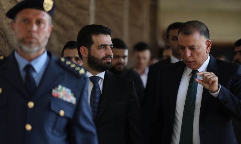 من جولة وزير الداخلية السوري أنس خطاب مع نظيره الأردني مازن الفراية بدمشق في إطار تعزيز وتبادل الخبرات الأمنية بين الجانبين - 9 تموز 2026 (وزارة الداخلية السورية)