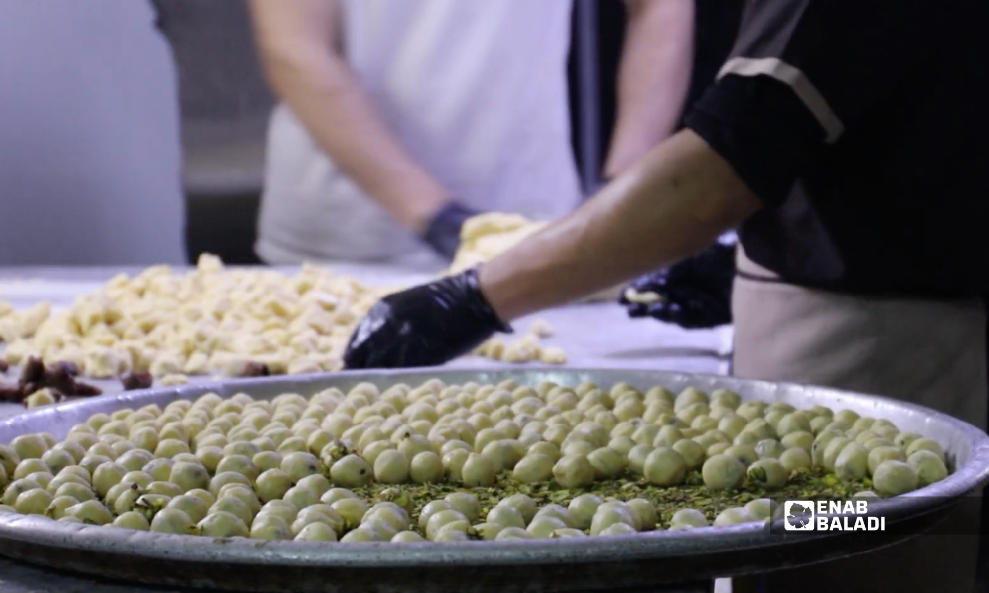 محلات الحلويات بداريا تستعد لعيد الفطر - 16 آذار 2026 (عنب بلدي)