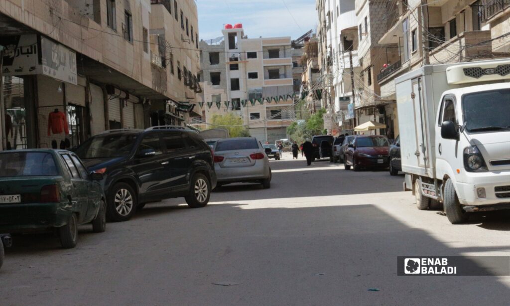 ازدحام مروري في شارعي الشاميات والثورة بمدينة داريا 