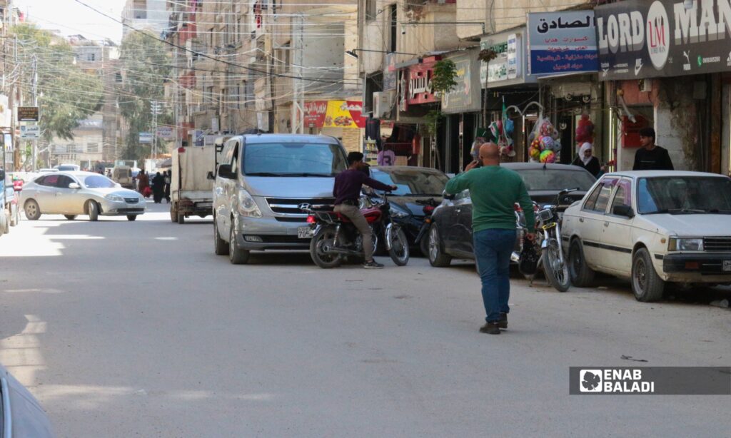 ازدحام مروري في شارعي الشاميات والثورة بمدينة داريا 