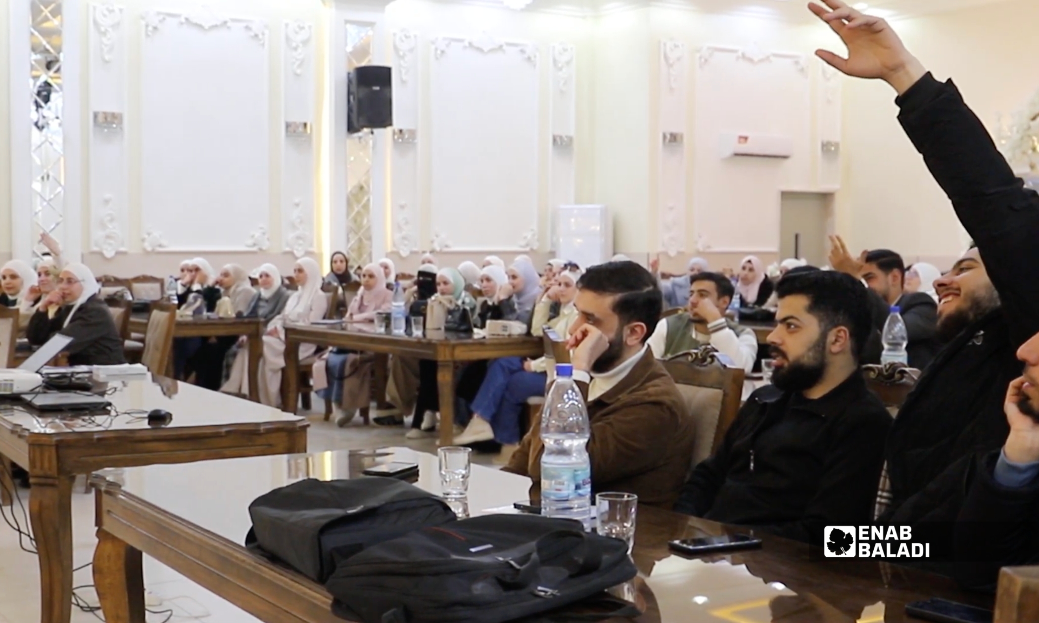 أكاديمية "فجر" تطلق برنامجًا لتأهيل شباب داريا - 4 نيسان 2026 (عنب بلدي)