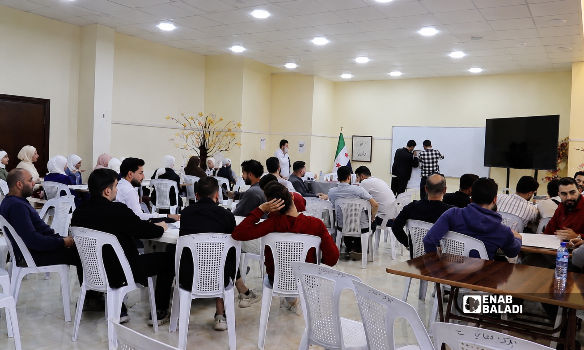 ورشة عمل في المركز الثقافي بداريا حول تحليل واقع العمل الشبابي في ريف دمشق - 21 نيسان 2026 (عنب بلدي)