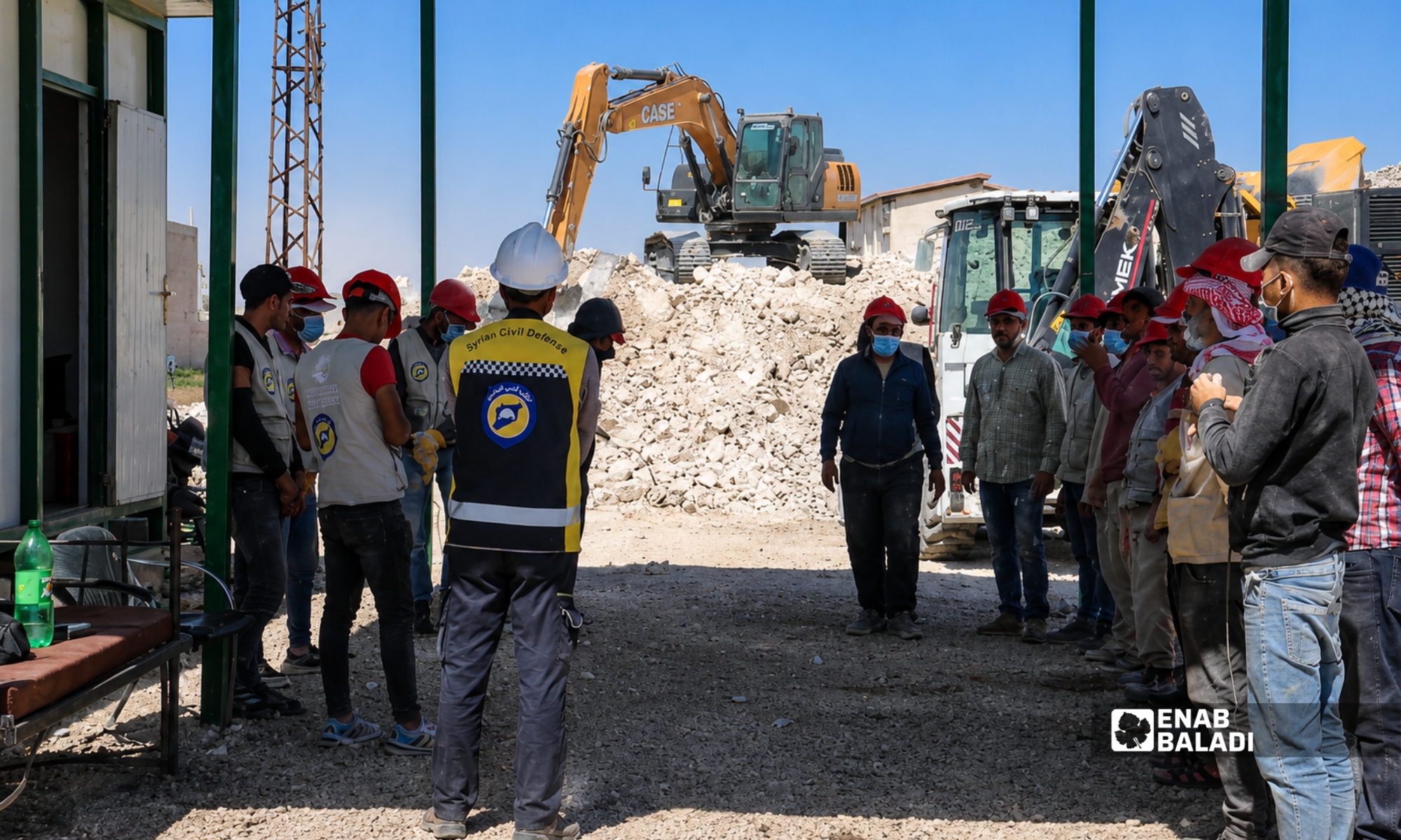 ورشات إعادة تدوير الأنقاض في داريا تواصل عملها في موقع المشروع - 24 حزيران 2026 (عنب بلدي)