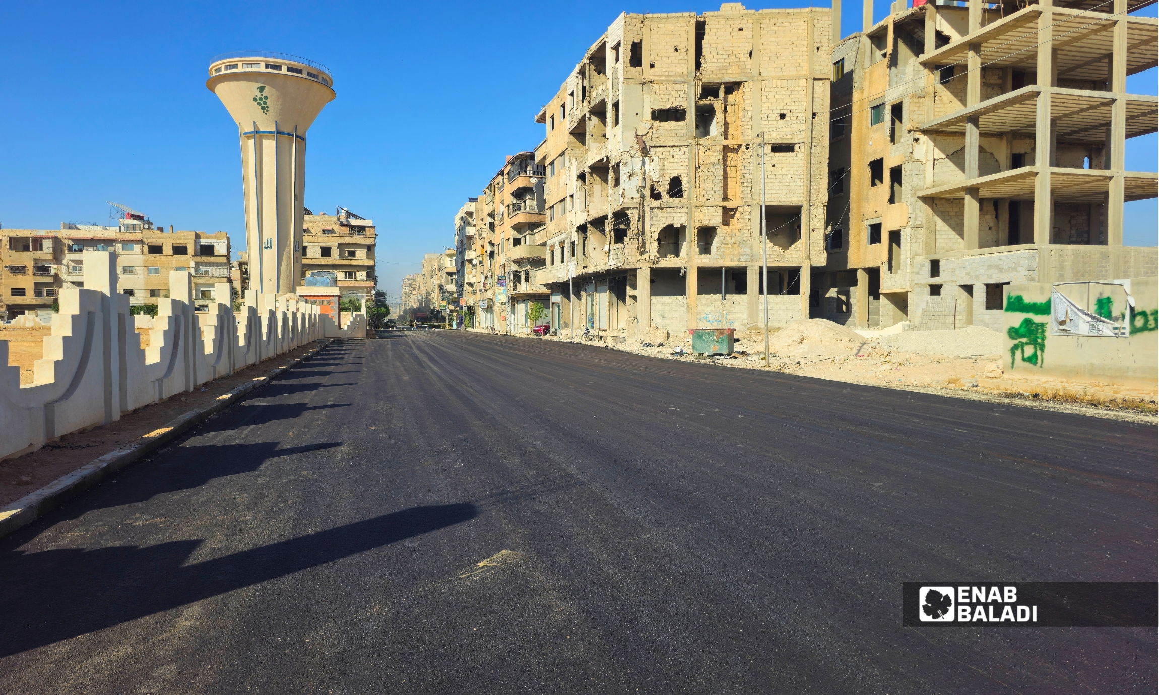 أعمال تزفيت الجزء المحيط بالحديقة العامة في شارع الخولاني بداريا