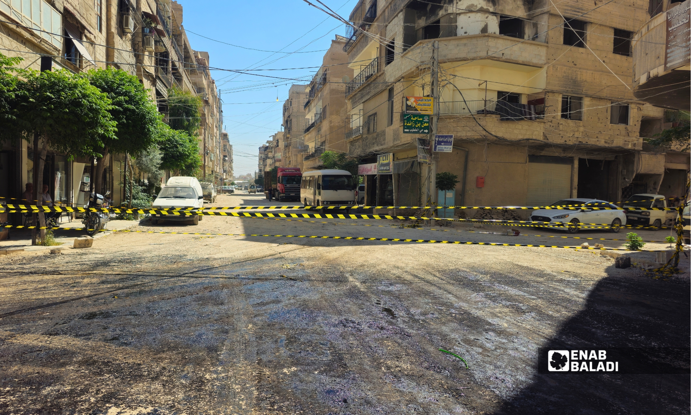 أعمال تزفيت الجزء المحيط بالحديقة العامة في شارع الخولاني بداريا