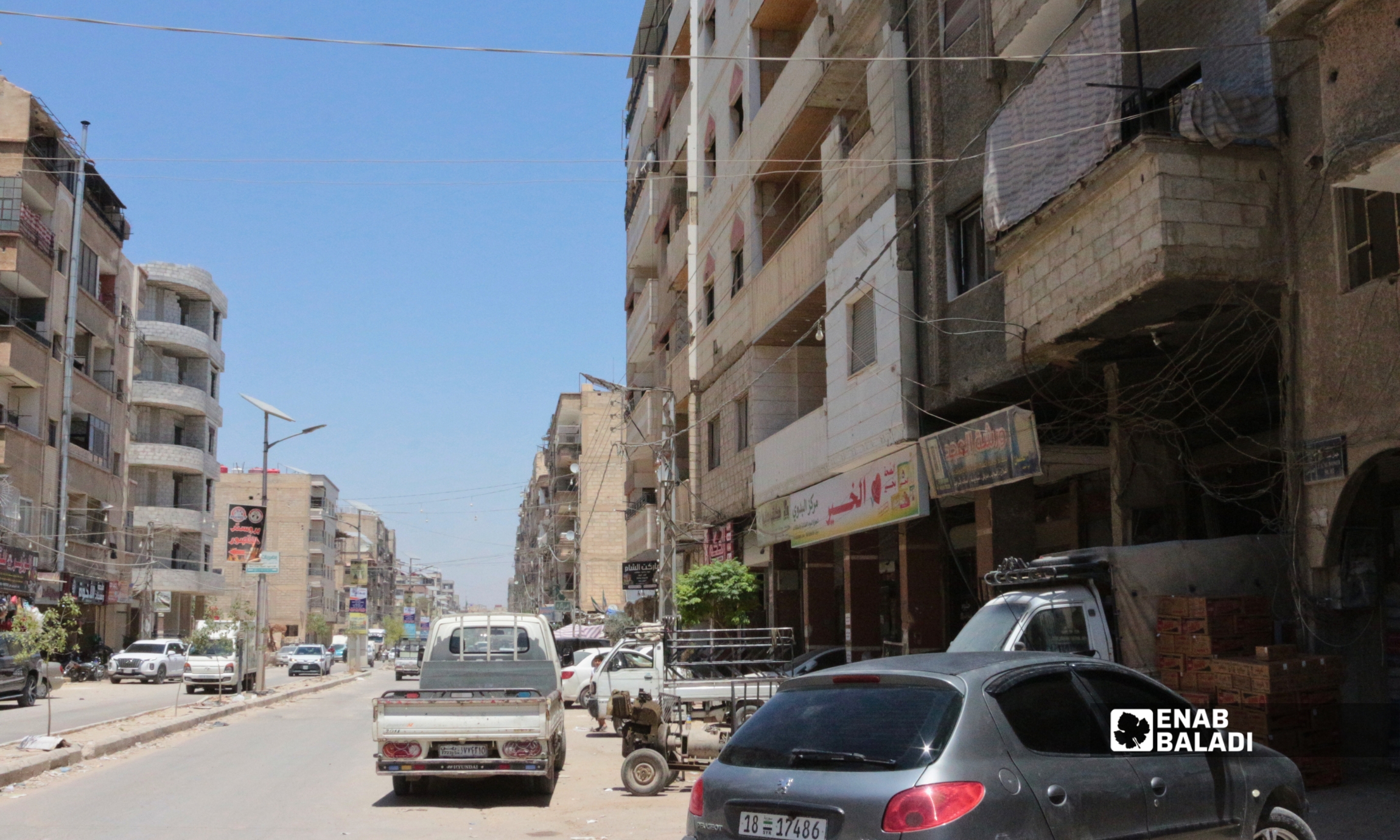 خطوط كهرباء هوائية في محيط ساحة شريدي بمدينة داريا