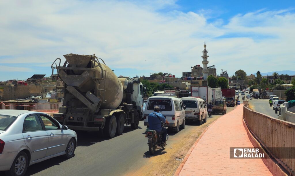 مدخل مدينة داريا من جهة جسر اللوان يشهد حركة مرورية يومية