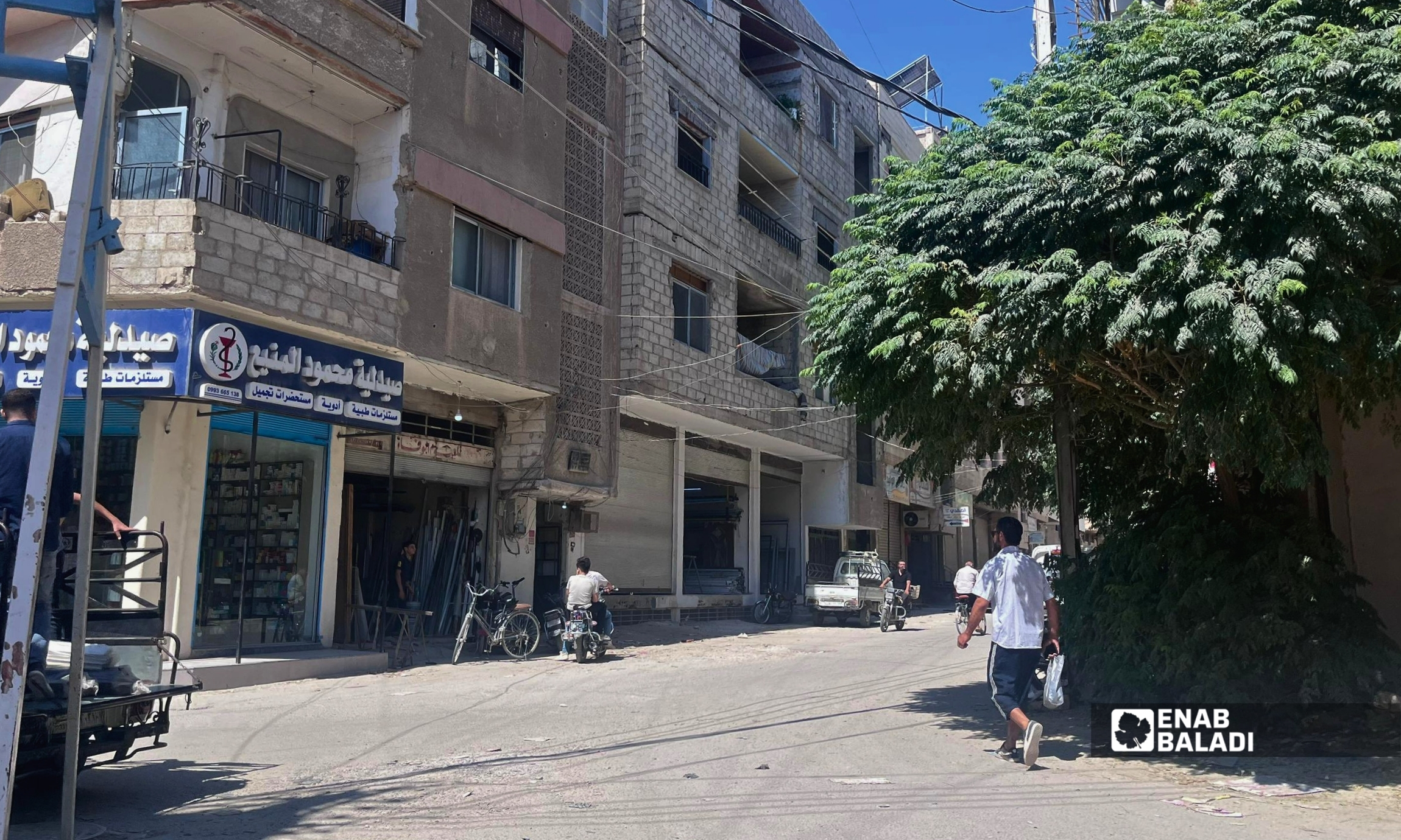 ورش ومحال حرفية ضمن حي سكني في مدينة داريا
