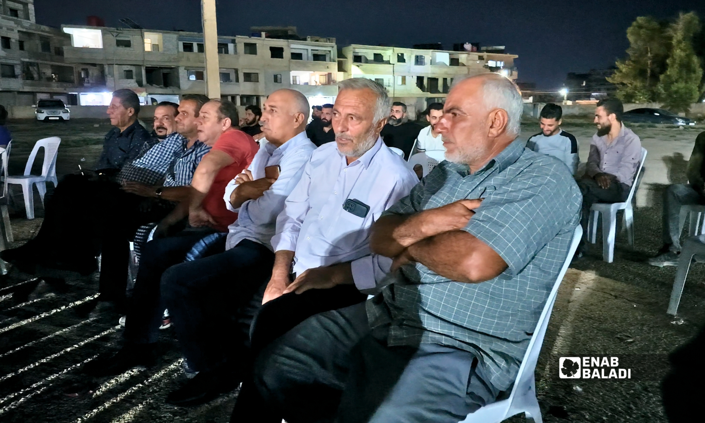 مشاركون في ورشة «بذورنا جذورنا» حول البذار البلدية في داريا