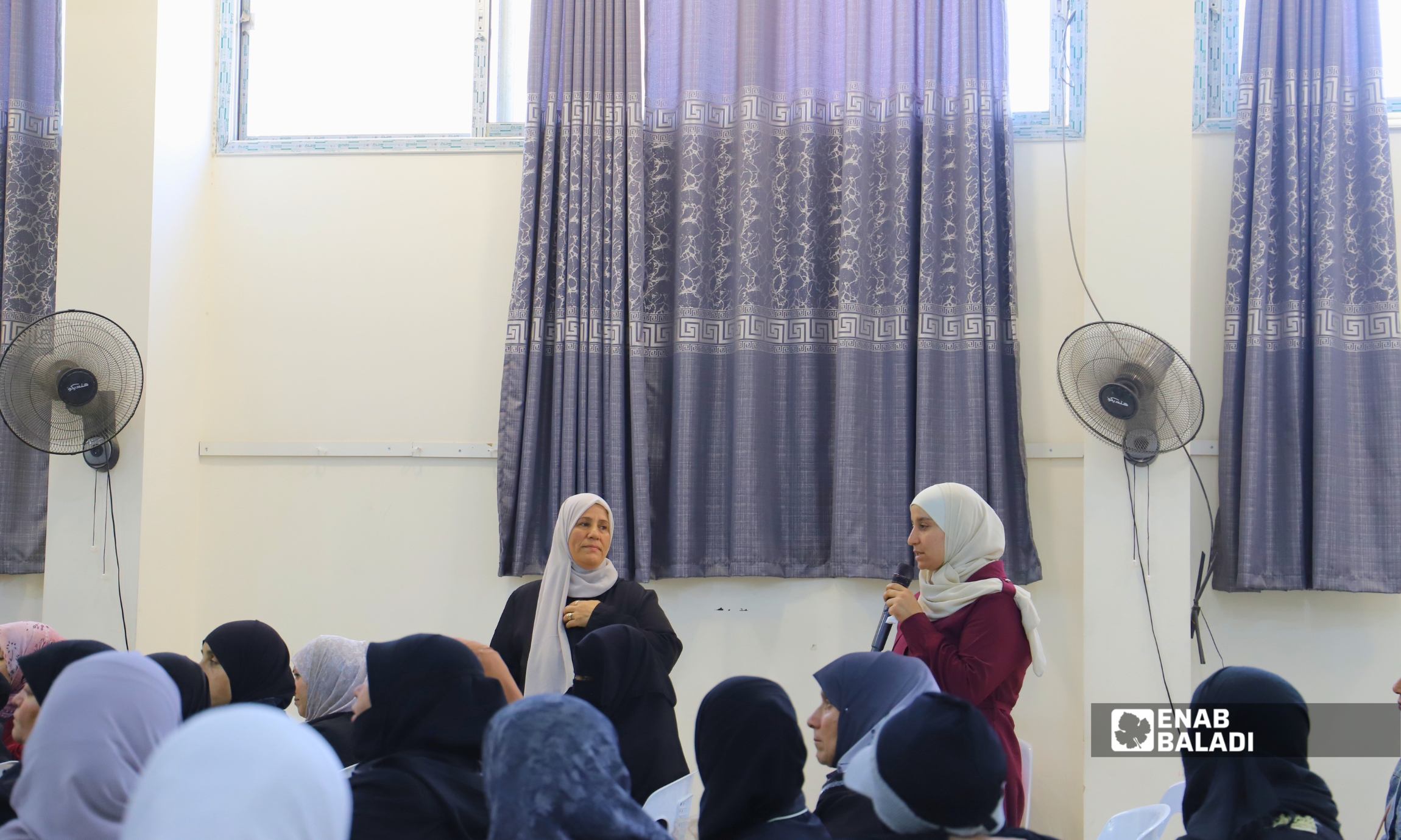 جلسة استماع إلى ناجيات وذوي ضحايا بحضور ممثلين عن الهيئة الوطنية للعدالة الانتقالية في داريا