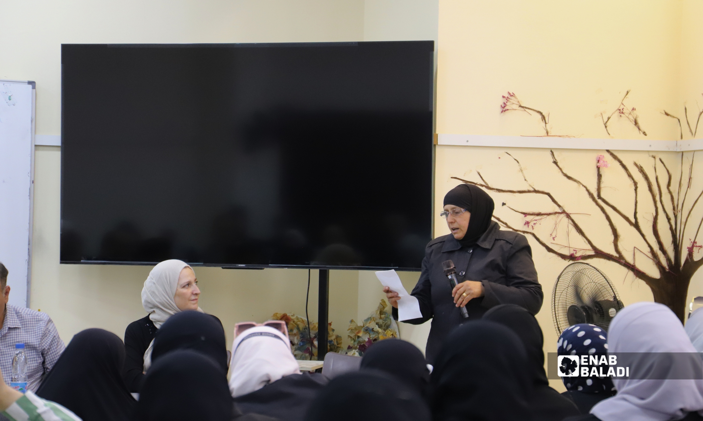 جلسة استماع إلى ناجيات وذوي ضحايا بحضور ممثلين عن الهيئة الوطنية للعدالة الانتقالية في داريا
