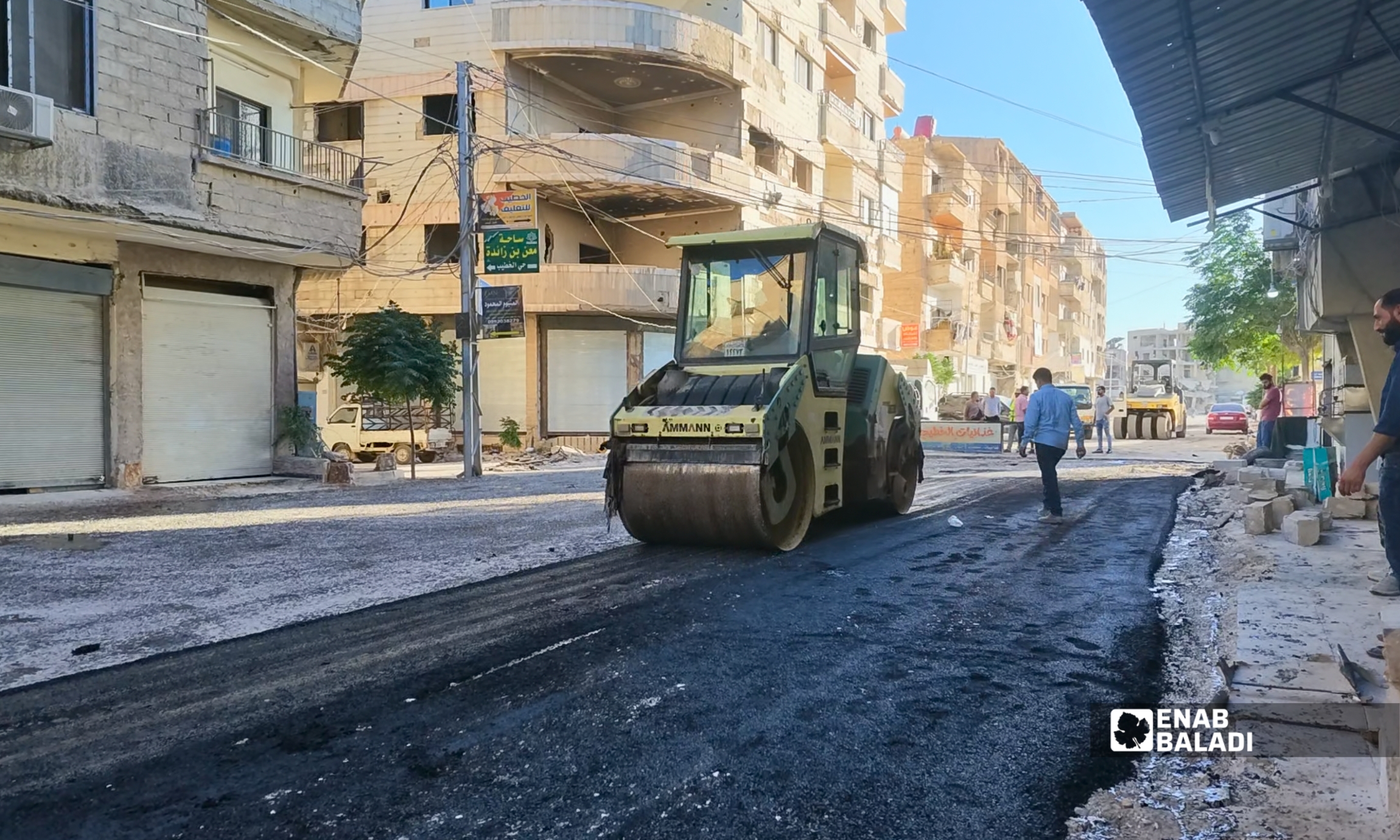 أعمال تزفيت شارع جامع الخولاني في مدينة داريا