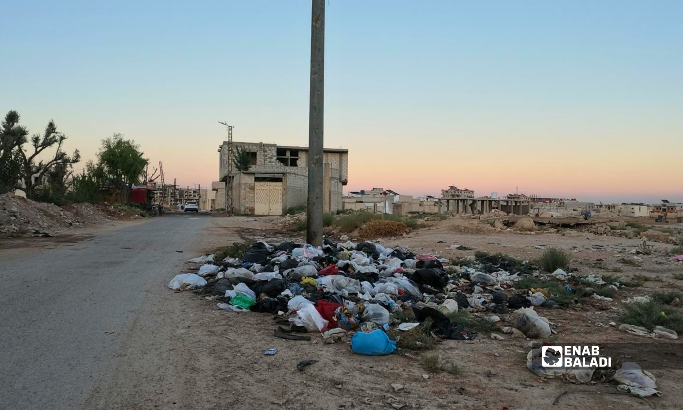 قمامة في أحد شوارع منطقة فشوه في داريا 