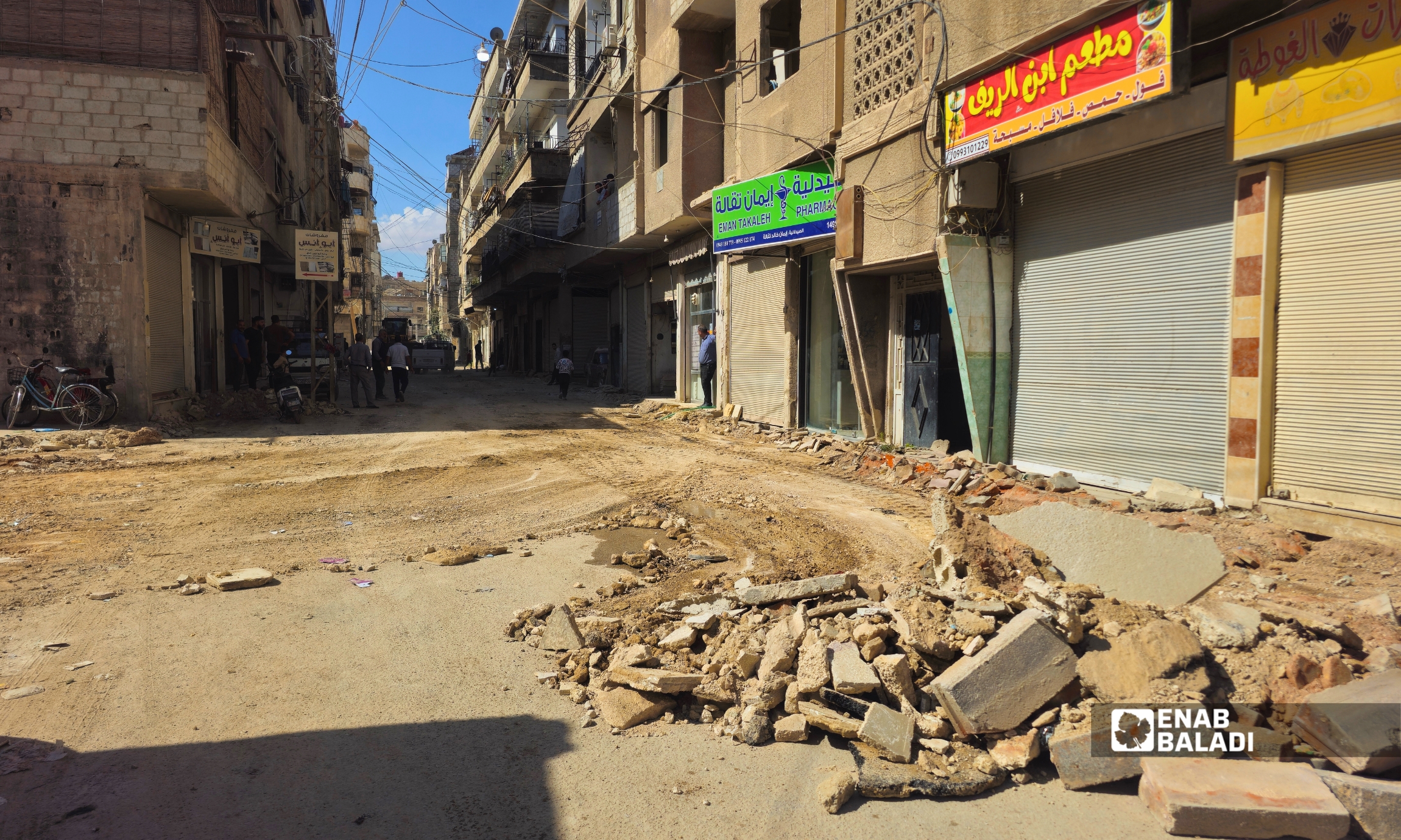 أعمال تجهيز حارة مجوهرات الغوطة في داريا للتزفيت