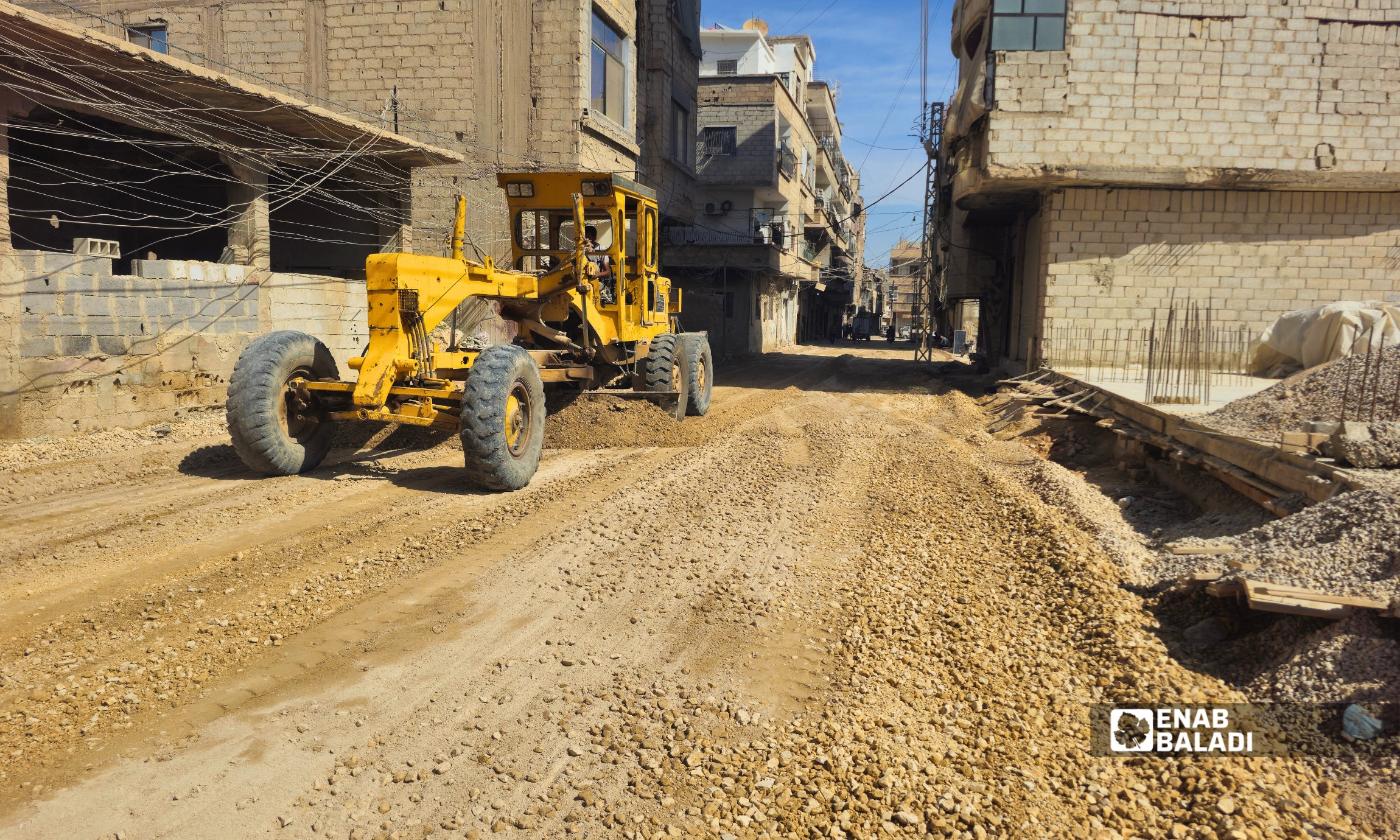 أعمال تجهيز حارة مجوهرات الغوطة في داريا للتزفيت